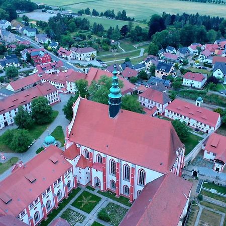 Ferienwohnung Klosterblick In Der Oberlausitz Panschwitz-Kuckau Exterior foto